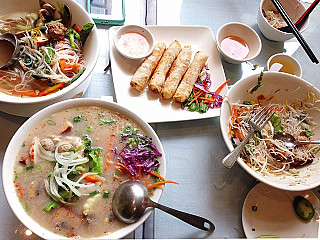 T A Vietnamese Cuisine