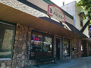 The Oven Bakery