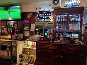 Cricket's Bar & Grill