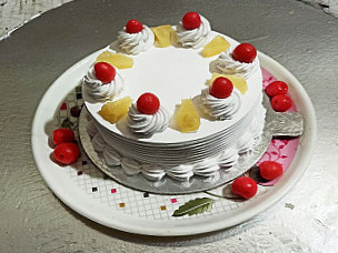 Raj Cake Creation