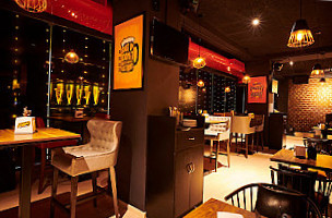 Hopper's Kitchen Resto Pub Resto Dj Night Night Life Best Pub Party Place Pub In Pondicherry