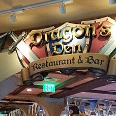 Dragon's Den Restaurant And Bar- Legoland Castle