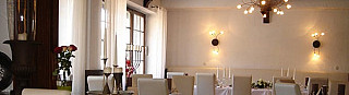 Tholes Restaurant & Café