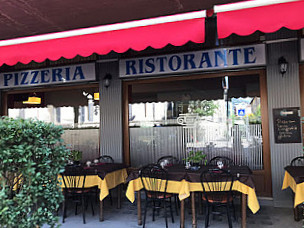Caesar Bar Restaurant Pizzeria