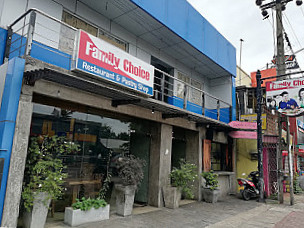 Family Choice And Pastry Shop