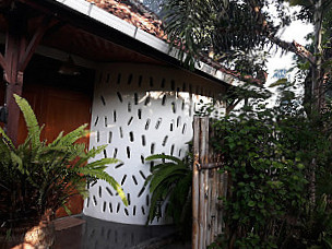 Pondok Ijo Guesthouse And