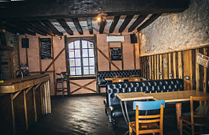 The Lodge Irish Pub