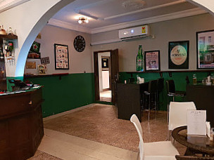 Adehye House Irish Pub