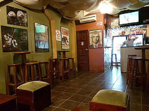 Bien Colado Lounge Café