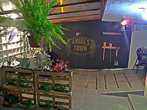 Angel's Town Gastro Cervecería