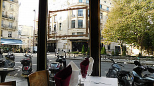 Bar Le Palais Restaurant