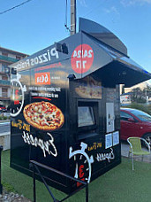 Artisanales Pizzas Pizzotomat Distributeur Automatique De Pizzas