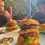 Rama Long Burger Tempayan