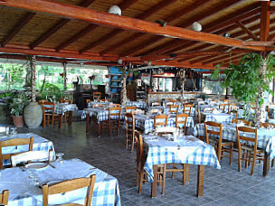 Roula Fish Taverna