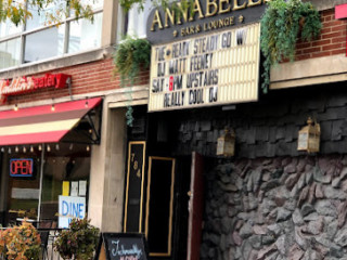 Annabell's Lounge