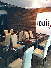 Louis Café Bar Restaurant