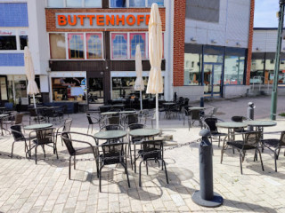 Buttenhoff And Café Julia