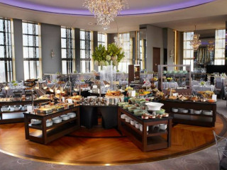 Spring Brunch At The Rainbow Room