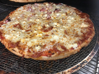 Country Style Pizza