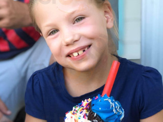 Family Fun Ice Cream Parlor