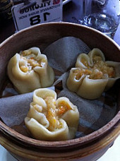 Yilungo Sushi Wok