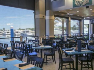 Deep Lagoon Seafood And Oyster House Fort Meyers