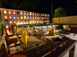 Anise Courtyard By Marriott Agra