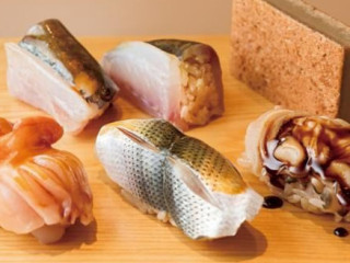 Takagakino Sushi
