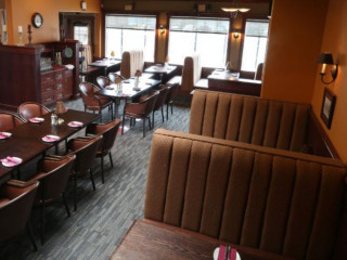 Patrinos Steak House & Lounge