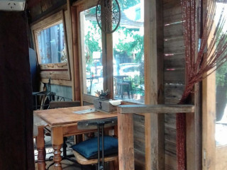 Bodhi Tree Café
