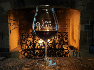 Pinot Vista Tasting Lounge