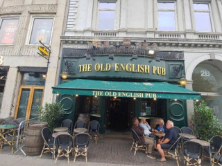 The Old English Pub