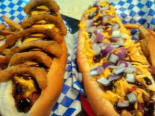 Chi-town Hot Dogs/chicago Style Eatery