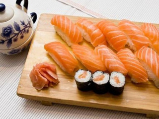 Natsu Sushi 1060
