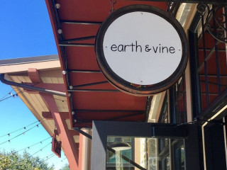 Earth Vine Wine