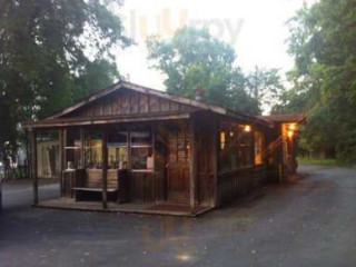 Lively’s Bbq