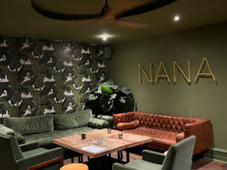Nana Lieblingsbar Café