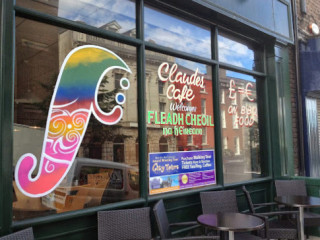 Claudes Cafe