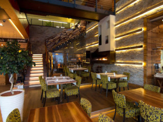 Divino Restaurant Bar