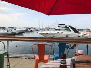 Dockers Waterfront Restaurant Bar
