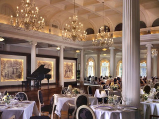The Dining Room At The Omni Homestead