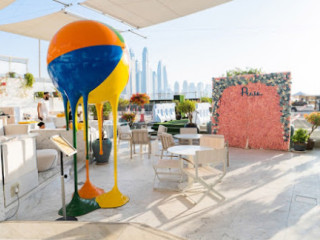 Praia Dubai Beach Lounge
