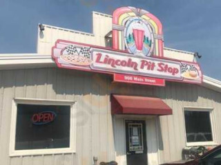The Lincoln Pit Stop