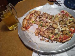 Matero's Pub Pizza