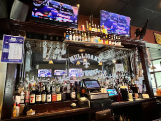 Knuckleheads Sports Grill