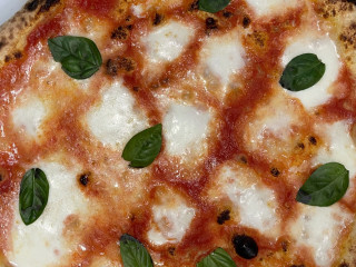 Burgo’s L’arte Della Pizza