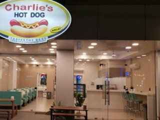 Charlie's Hot Dog