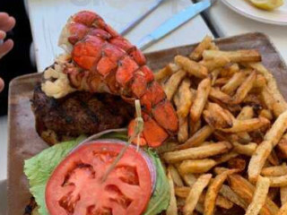 Point Lobster Grill