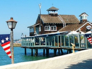 The San Diego Pier Cafe