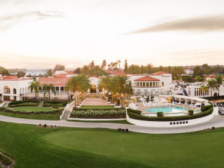 La Costa Resort Member Lounge